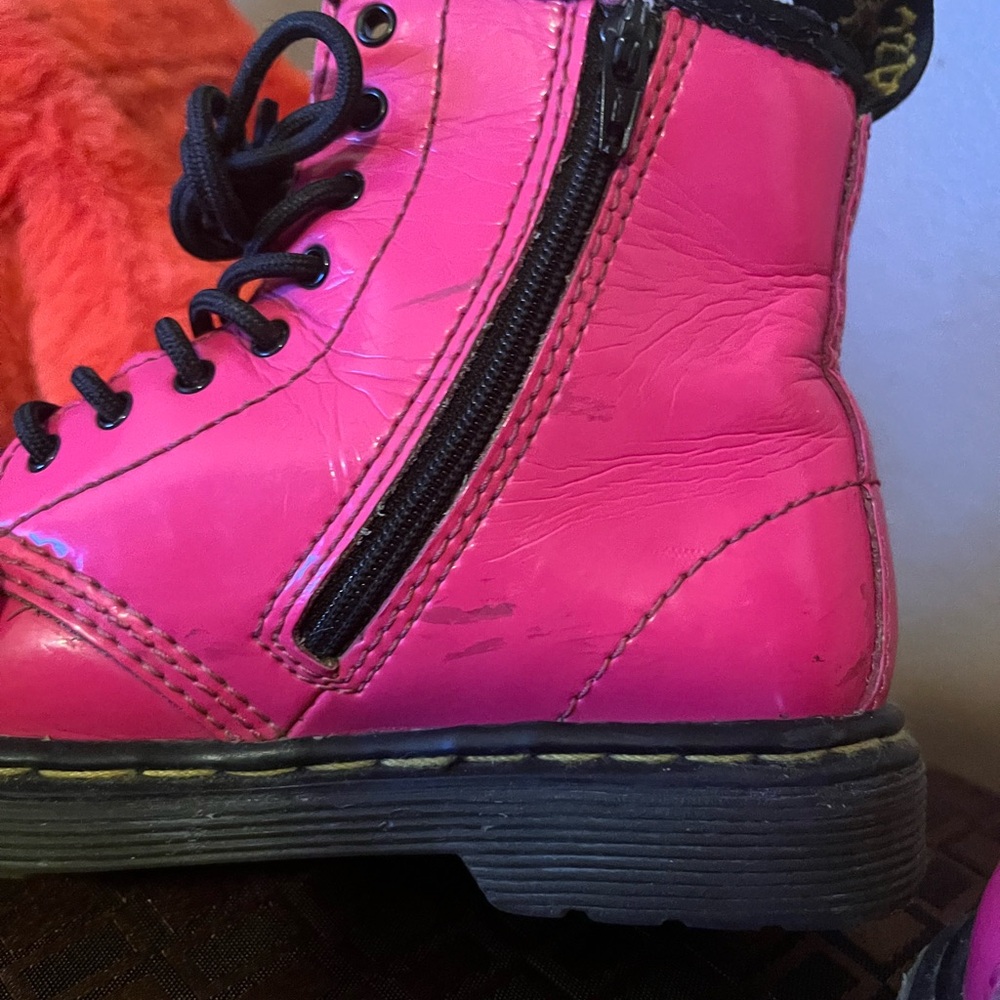 Dr. Martens Toddler Size 10C Boots Bright Pink and Black - Picture 3 of 6